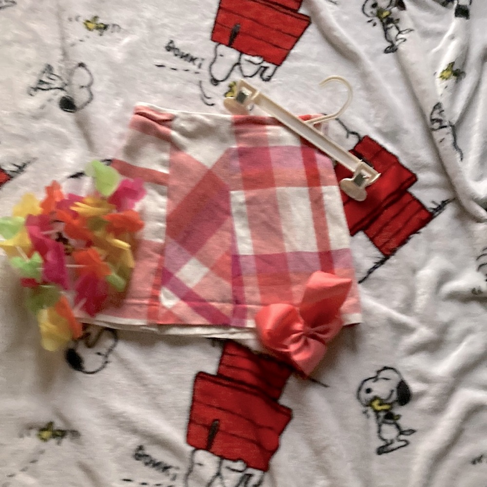 cute pink shirt !